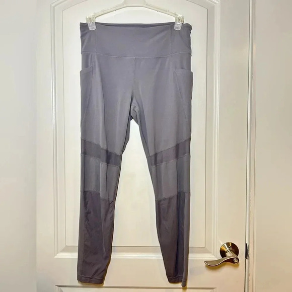 Athleta Meshblock athletic yoga mesh Leggings size large athleisure workout - Picture 4 of 16